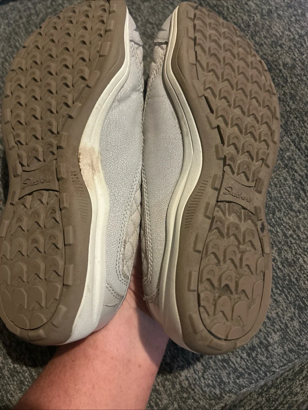 Skechers Relaxed Fit: Arch Fit Commute Mule Clog Shoes Women Size 9 Taupe 100322